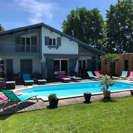 Villa Andernos Hébergement de vacances *